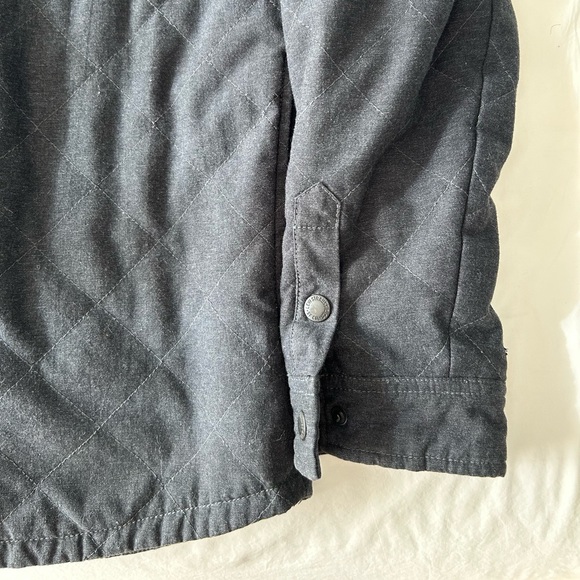Levi’s Shacket shirt jacket dark gray snap front - Picture 6 of 16